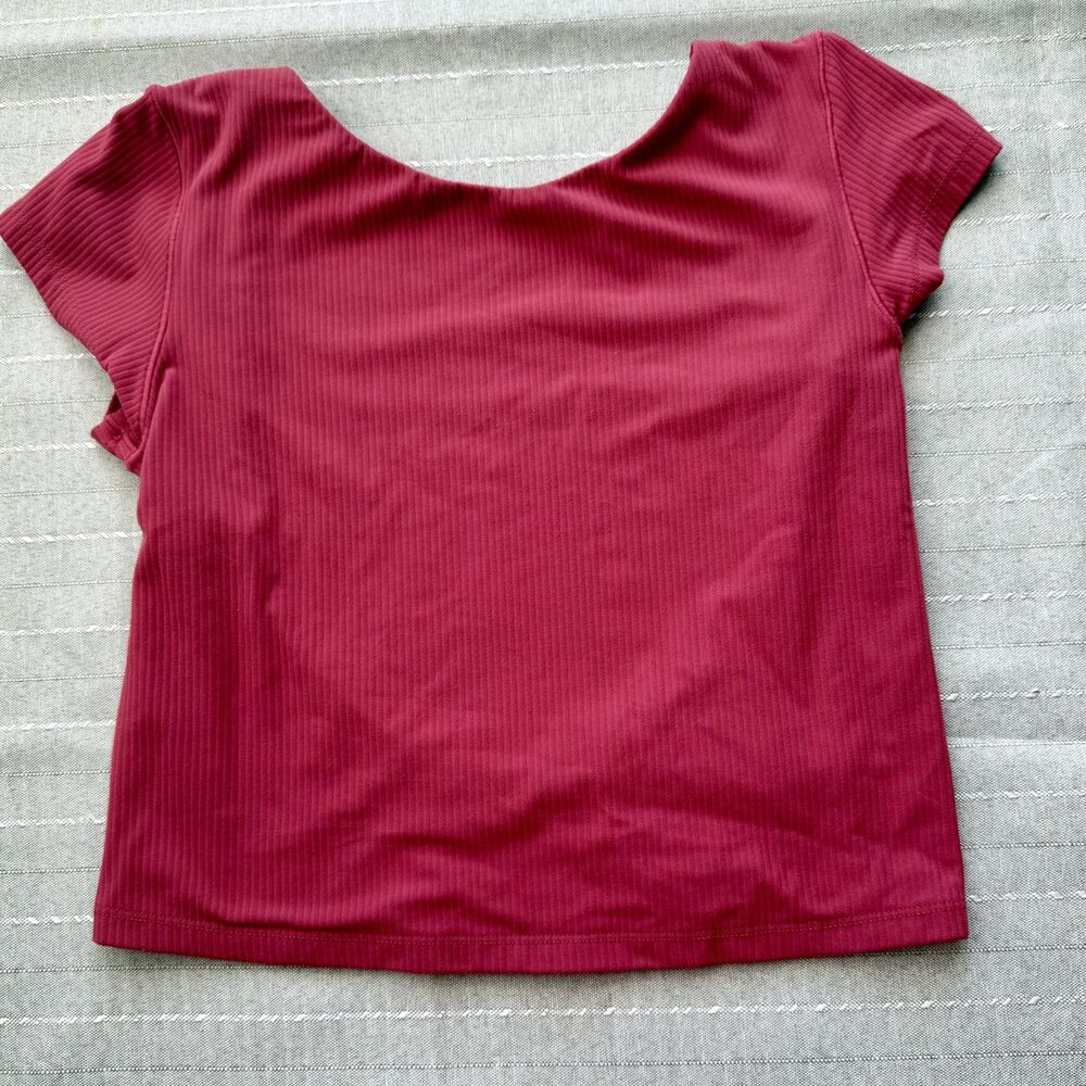 Offline by Aerie Size L Open Back Shirt
